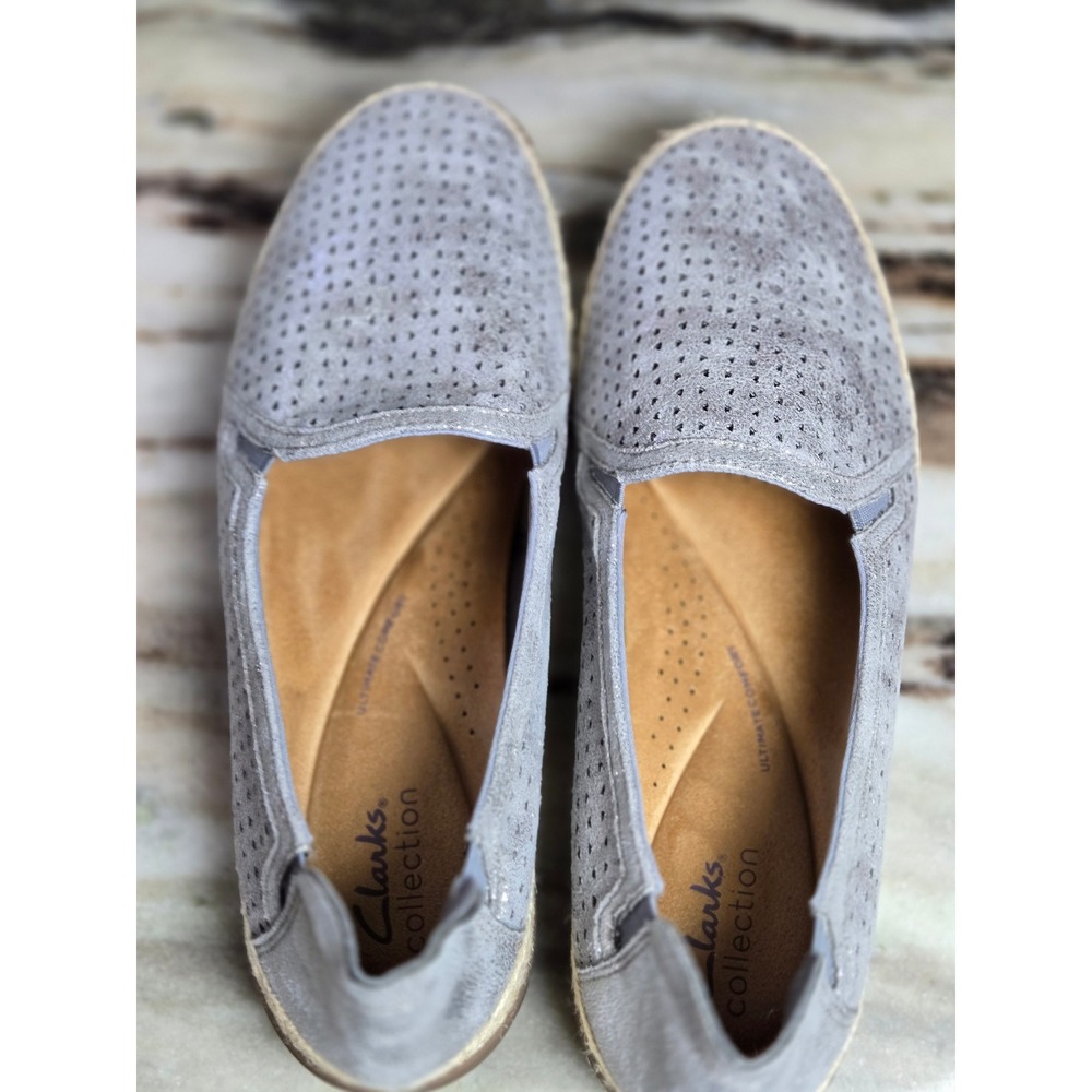 Clarks Collection Metallic Silver Grey Perforated Slip On Loafers NWB 9.5 M - Picture 7 of 10